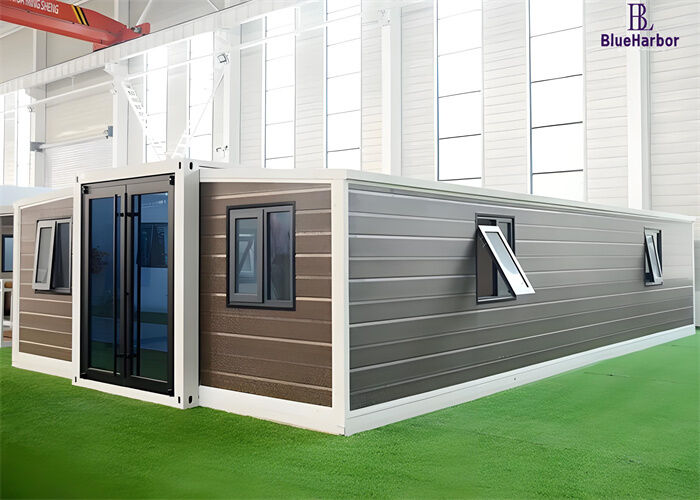Mobile Prefabricated House Equipped With Kitchen Suitable For Mobile Clinics And 5.68*2.68*2.48 Meter Inner Size