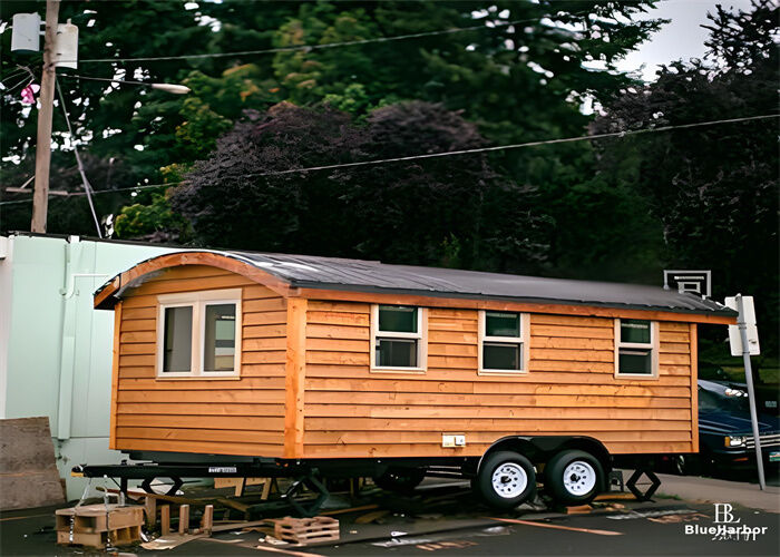 Trailer Mobile Prefab Home with Bathroom and Bedroom, Windproof Waterproof Earthquake-resistant, 5.68*2.68*2.48 Meter Inner Size